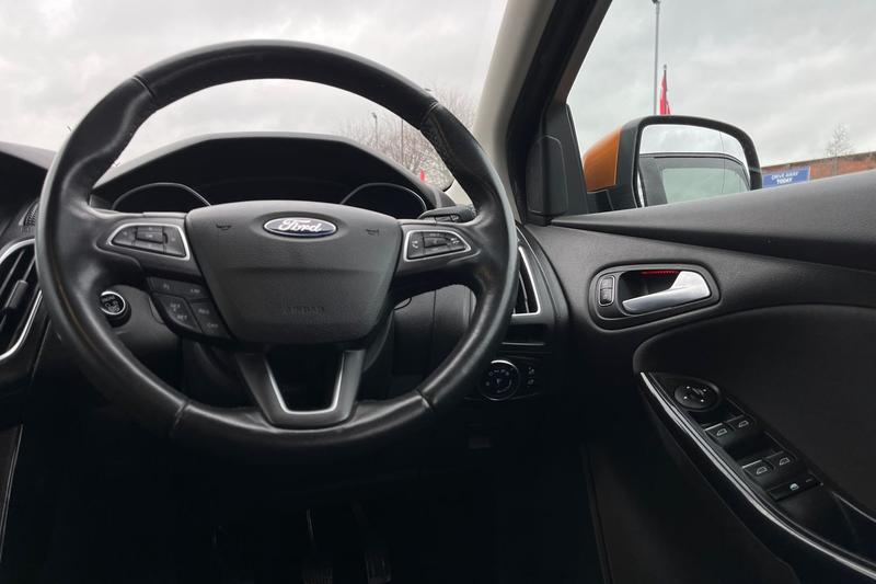 Used Ford Focus 2017 for sale - 77301346: Photo 12