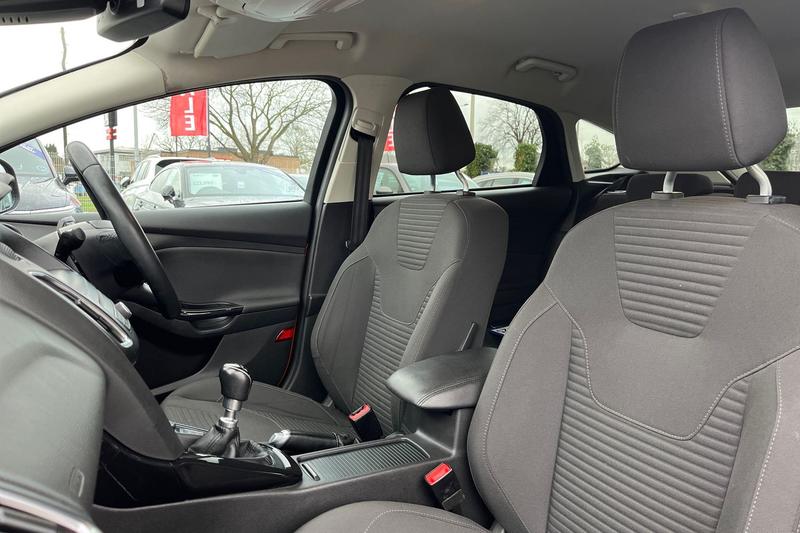 Used Ford Focus 2017 for sale - 77301346: Photo 19