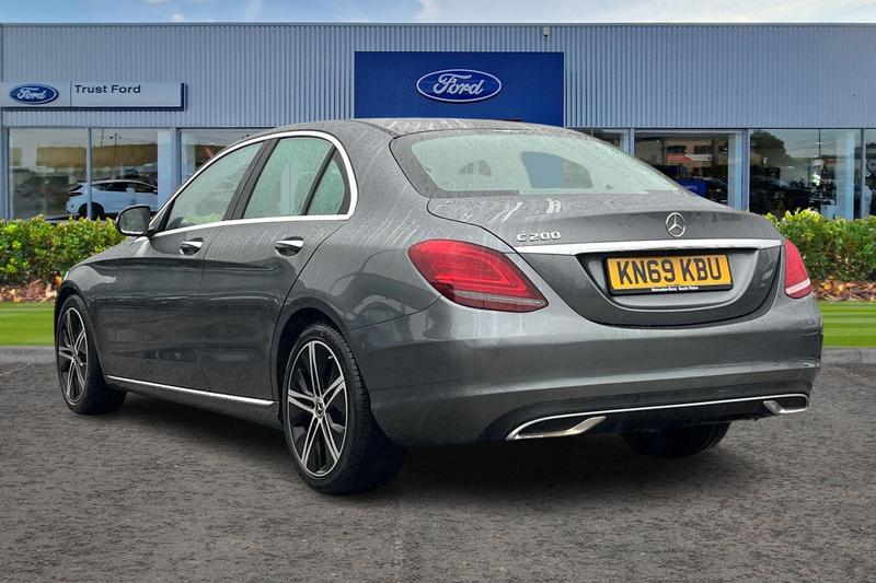 Used Mercedes-Benz C Class 2020 for sale - 76920049: Photo 2