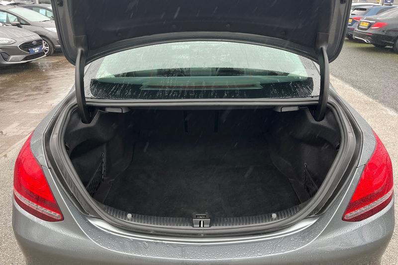 Used Mercedes-Benz C Class 2020 for sale - 76920049: Photo 21