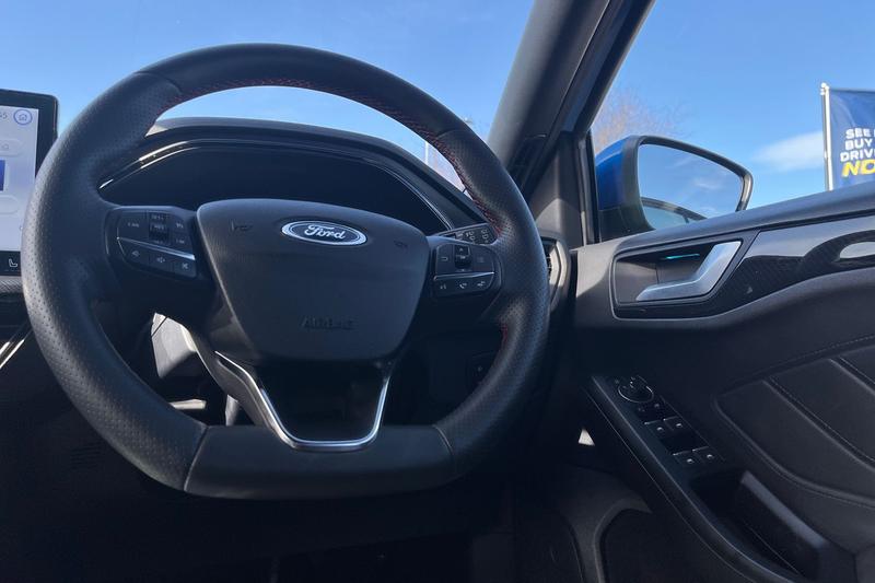 Used Ford Focus 2023 for sale - 77918656: Photo 12