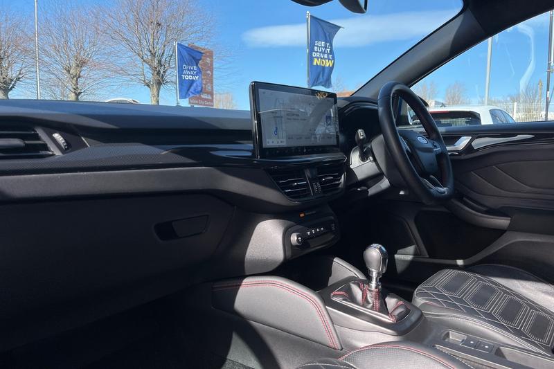 Used Ford Focus 2023 for sale - 77918656: Photo 18