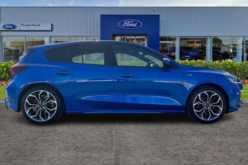 Used Ford Focus 2023 for sale - 77918656: Photo 3