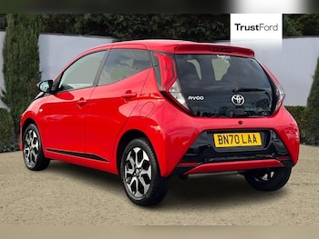 Used Toyota AYGO 2020 for sale - 76862397: Photo