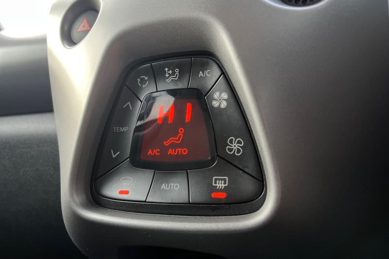 Used Toyota AYGO 2020 for sale - 76862397: Photo 32