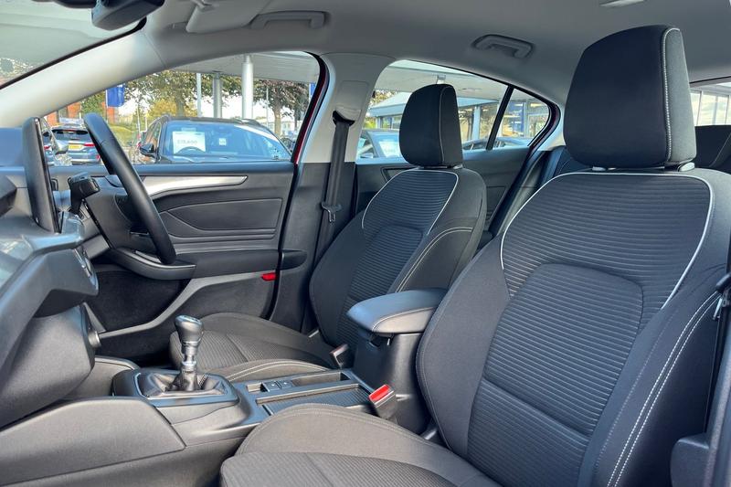 Used Ford Focus 2022 for sale - 76036233: Photo 19