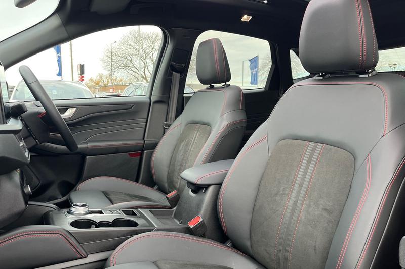 Used Ford Kuga 2025 for sale - 76835535: Photo 19