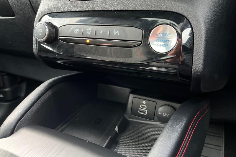 Used Ford Kuga 2025 for sale - 76835535: Photo 35