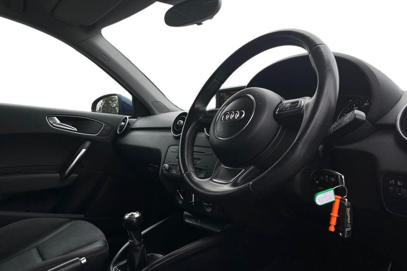 Used Audi A1 2013 for sale - 76290326: Photo 9