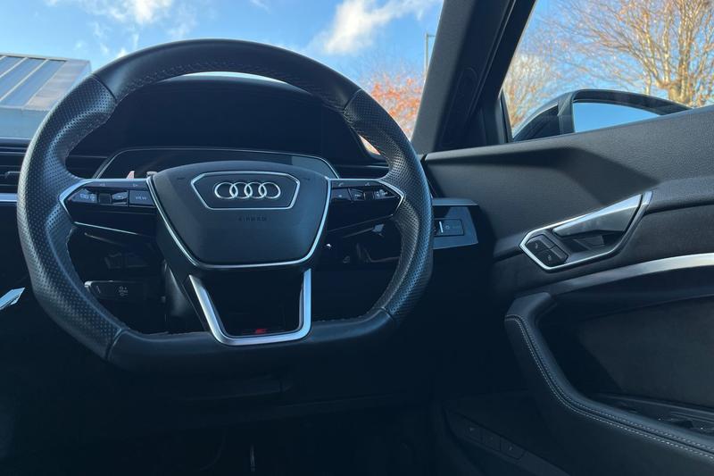 Used Audi e-tron 2021 for sale - 76782209: Photo 12