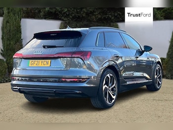 Used Audi e-tron 2021 for sale - 76782209: Photo
