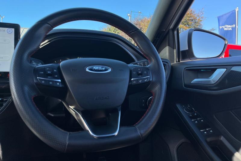 Used Ford Focus 2022 for sale - 76631387: Photo 12