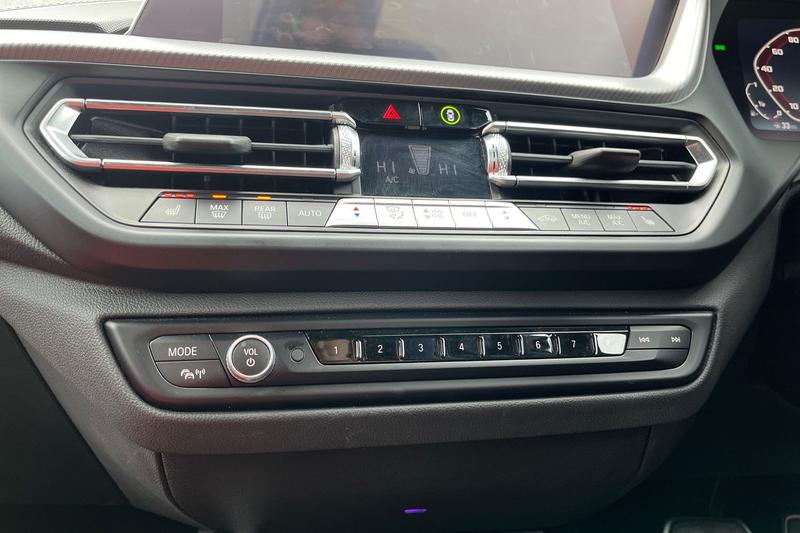 Used BMW 1 Series 2024 for sale - 77493435: Photo 33