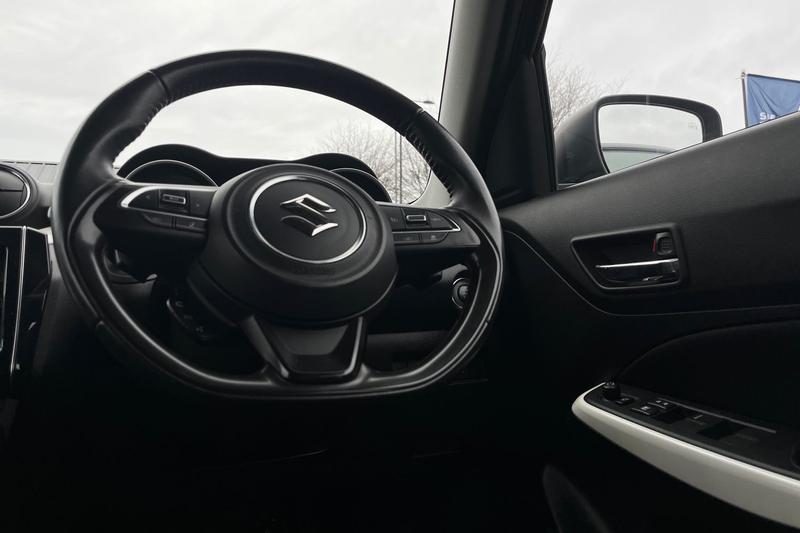Used Suzuki Swift 2018 for sale - 77672561: Photo 12