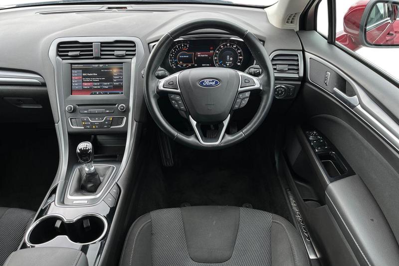 Used Ford Mondeo 2016 for sale - 76222664: Photo 11