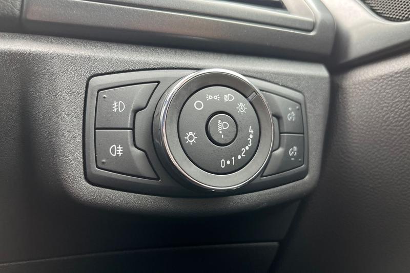 Used Ford Mondeo 2016 for sale - 76222664: Photo 24