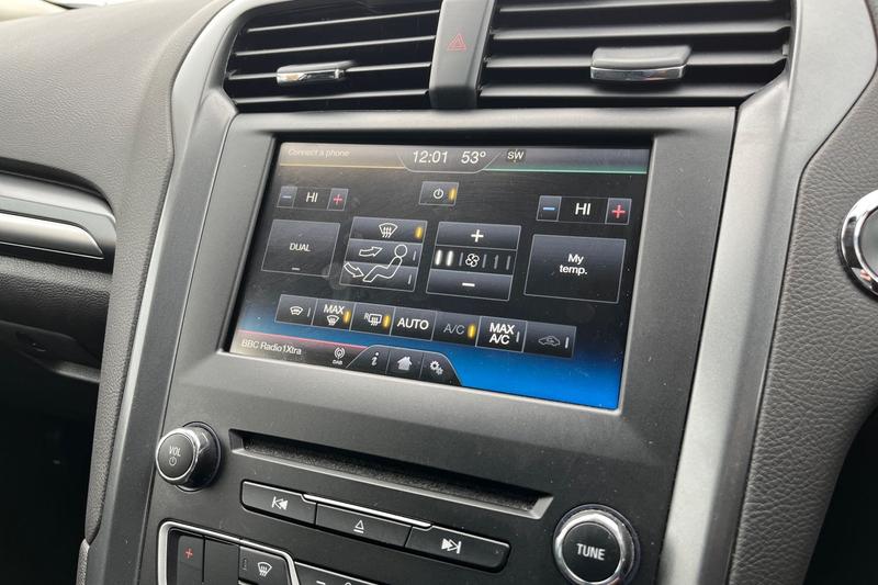 Used Ford Mondeo 2016 for sale - 76222664: Photo 28