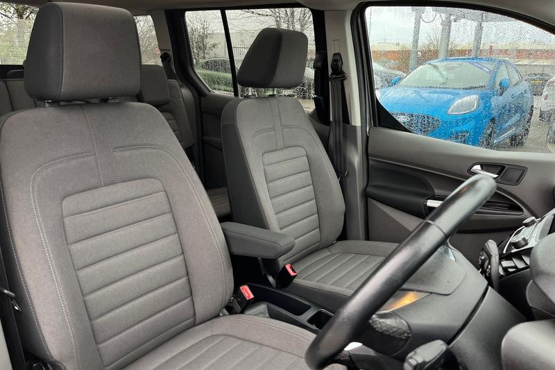 Used Ford Grand Tourneo Connect 2019 for sale - 76949174: Photo 17