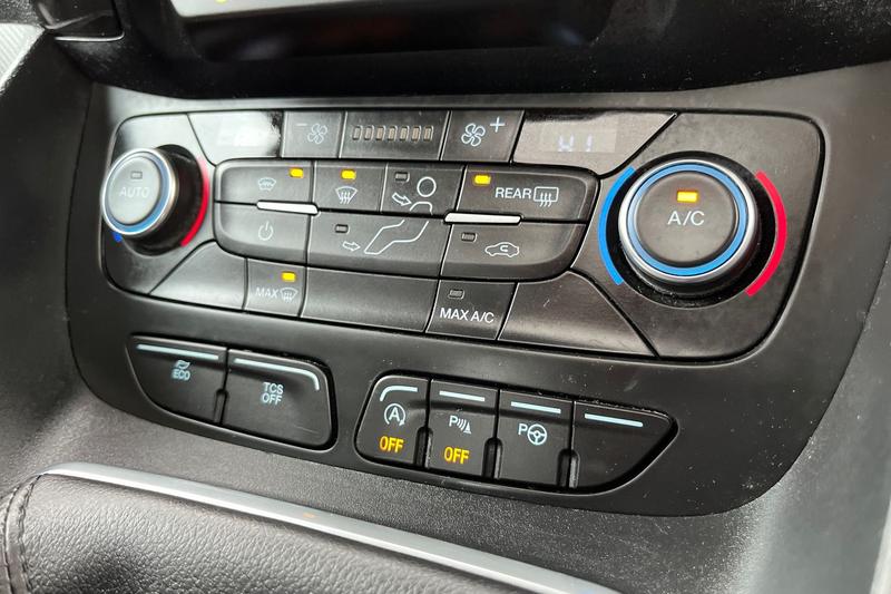 Used Ford Grand Tourneo Connect 2019 for sale - 76949174: Photo 33