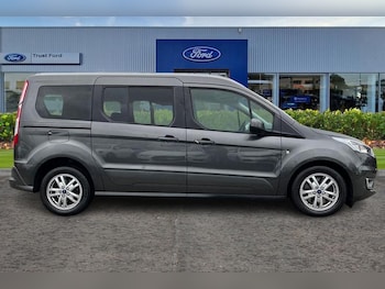 Used Ford Grand Tourneo Connect 2019 for sale - 76949174: Photo