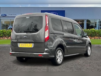 Used Ford Grand Tourneo Connect 2019 for sale - 76949174: Photo