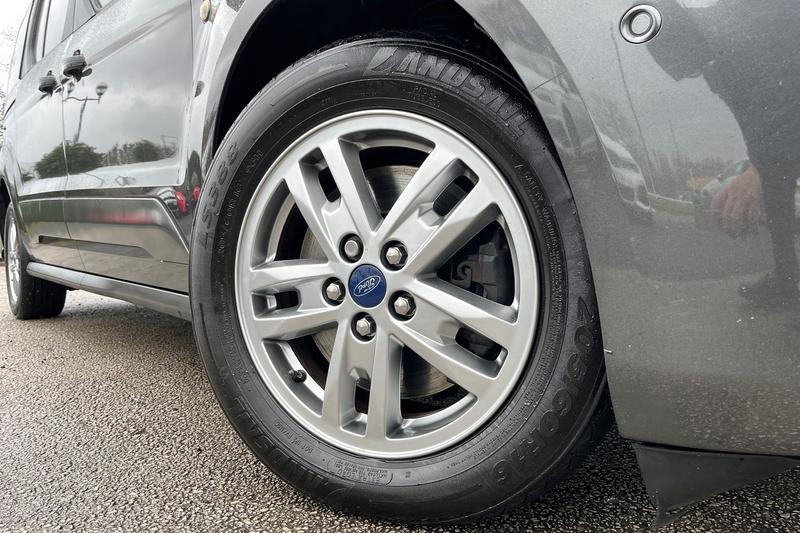 Used Ford Grand Tourneo Connect 2019 for sale - 76949174: Photo 8