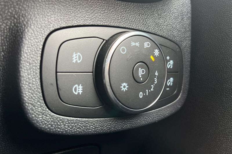 Used Ford Fiesta 2022 for sale - 78095237: Photo 24