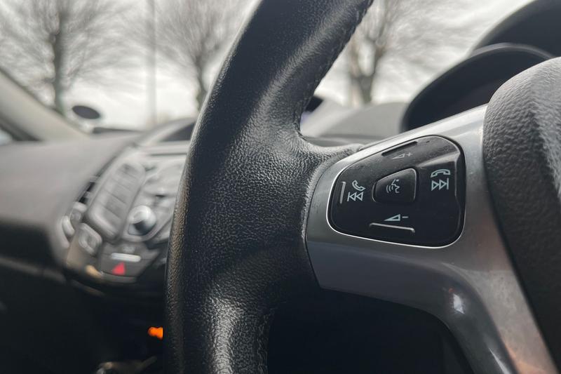 Used Ford Fiesta 2017 for sale - 77613653: Photo 24