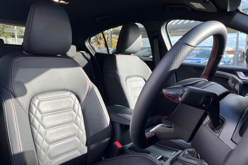 Used Ford Focus 2024 for sale - 76344384: Photo 17