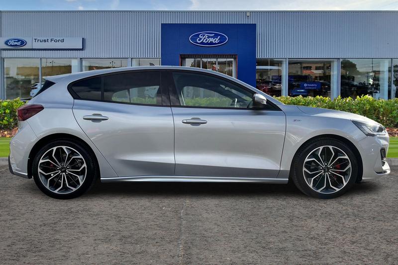 Used Ford Focus 2024 for sale - 76344384: Photo 3