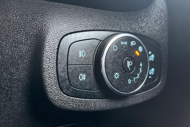 Used Ford Fiesta 2018 for sale - 77248785: Photo 24