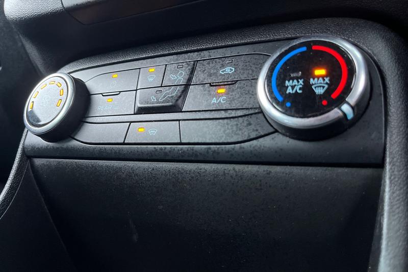 Used Ford Fiesta 2018 for sale - 77248785: Photo 31