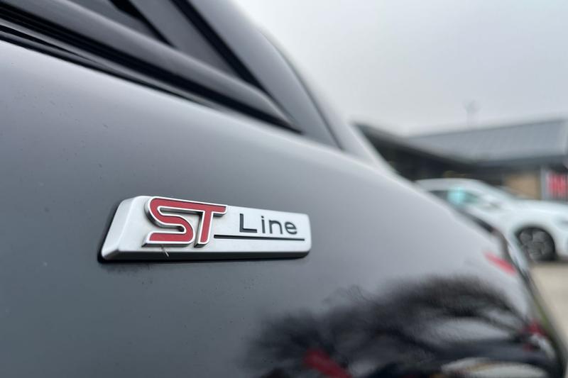 Used Ford Fiesta 2018 for sale - 77248785: Photo 40