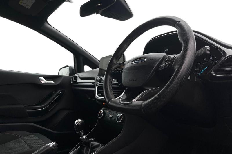 Used Ford Fiesta 2018 for sale - 77248785: Photo 9