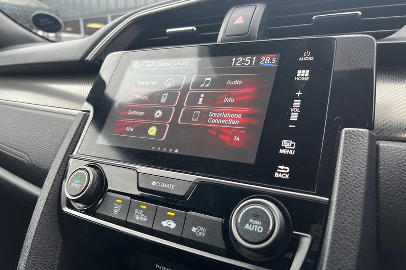 Used Honda Civic 2019 for sale - 77474760: Photo 30