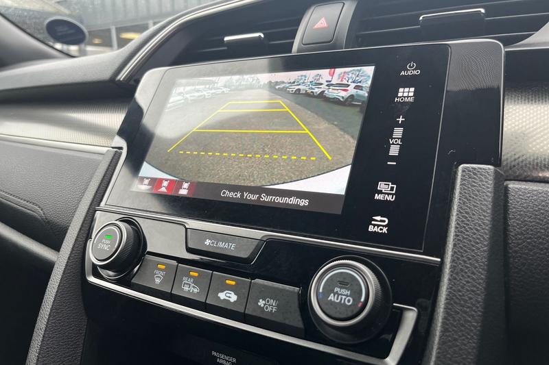 Used Honda Civic 2019 for sale - 77474760: Photo 31