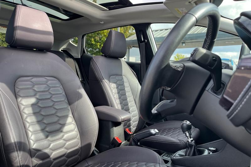 Used Ford Fiesta 2018 for sale - 76255336: Photo 17