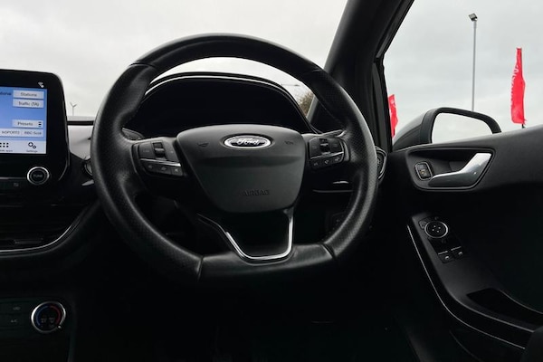 Used Ford Fiesta 2018 for sale - 76222564: Photo 12