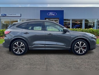 Used Ford Kuga 2024 for sale - 79102402: Photo
