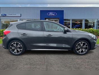 Used Ford Focus 2020 for sale - 78042796: Photo