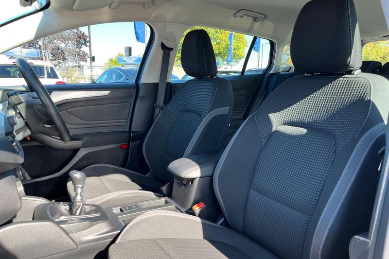 Used Ford Focus 2020 for sale - 76028169: Photo 19