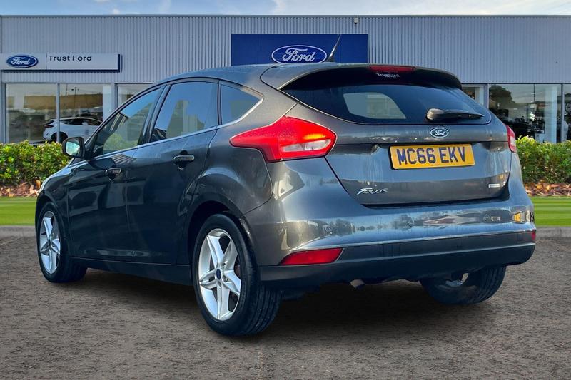 Used Ford Focus 2017 for sale - 76949169: Photo 2