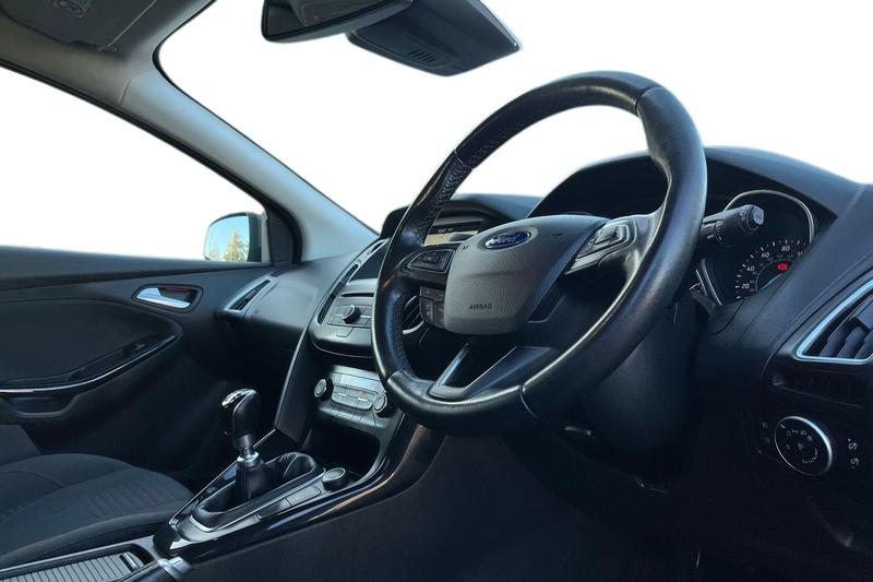 Used Ford Focus 2017 for sale - 76949169: Photo 9