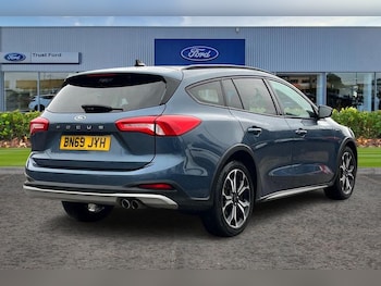 Used Ford Focus 2020 for sale - 75995330: Photo 4