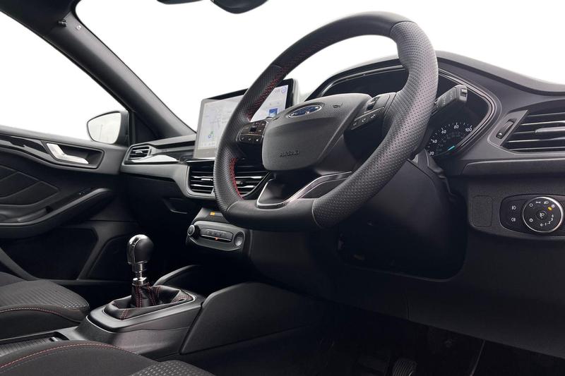 Used Ford Focus 2023 for sale - 77785490: Photo 9