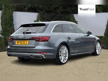 Used Audi A4 2019 for sale - 76209327: Photo