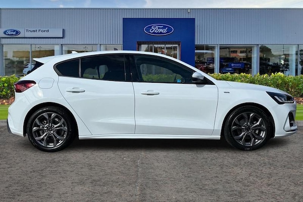 Used Ford Focus 2022 for sale - 76244833: Photo 3