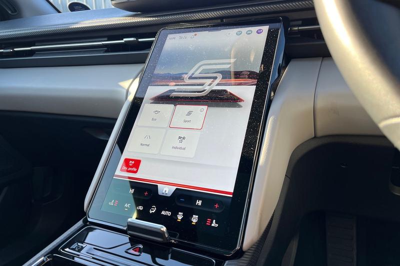 Used Ford Explorer 2025 for sale - 76640969: Photo 30