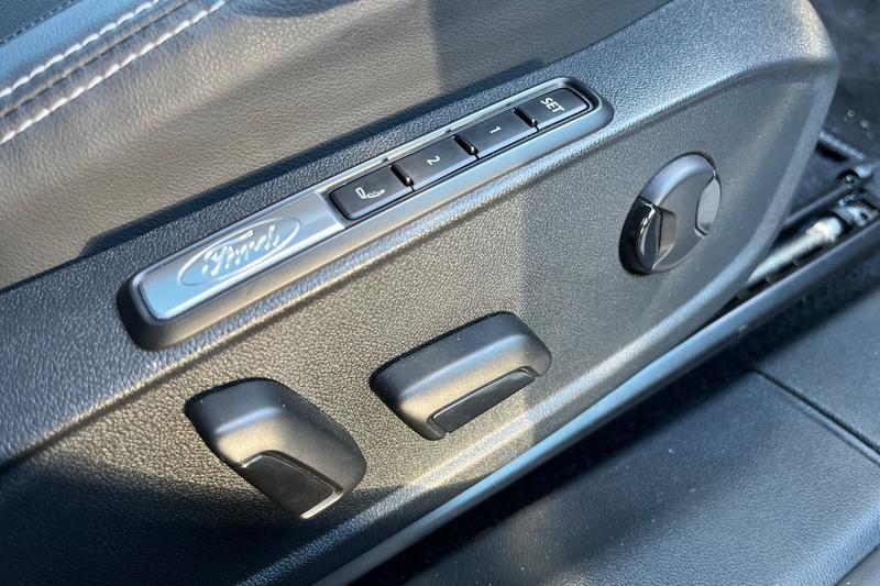 Used Ford Explorer 2025 for sale - 76640969: Photo 35