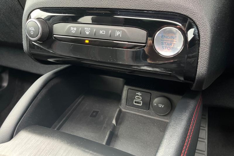 Used Ford Kuga 2024 for sale - 76290325: Photo 35